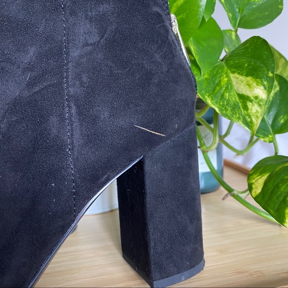 Pull & Bear Faux Suede Black Ankle Booties - Picture 4 of 8